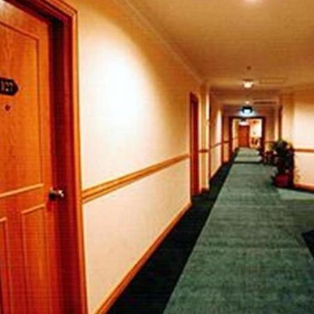 Traders Inn Brunei Бандар Сери Бегаван Екстериор снимка