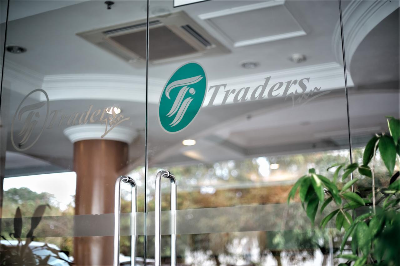 Traders Inn Brunei Бандар Сери Бегаван Екстериор снимка
